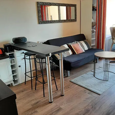 Duplex Cosy Avec Piscine Et Parking A - Fr-1-239-870 *